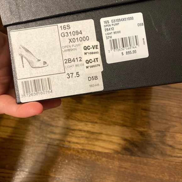 Chanel pumps - Picture 2 of 3